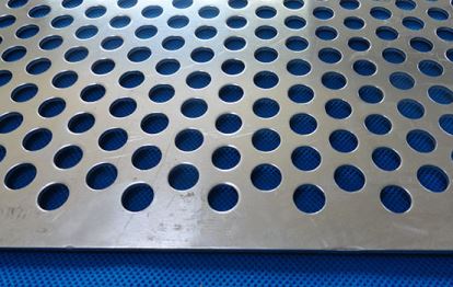 如(rú)何防止(zhi)不鏽鋼(gāng)沖孔網(wǎng)出現氧(yang)化