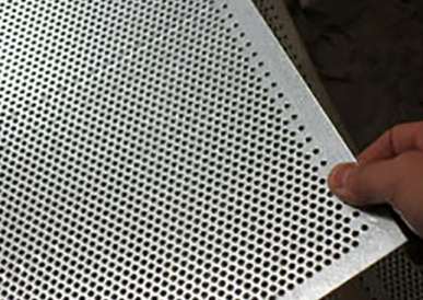 不鏽鋼沖孔(kong)網對模具的要求(qiu)非常嚴格