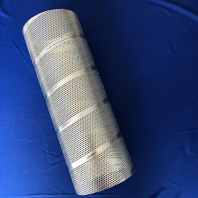 沖(chong)孔螺旋焊管(guan)