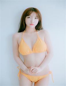 十个男人躁一个女人视频