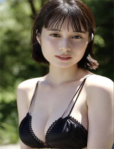 小秘书夹得好紧太爽H大肉乳