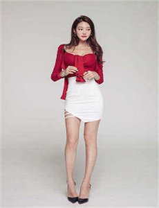 《CHINESE霸道太子新片青岛4P-Highheelstube》