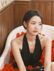 《韩国色情巜肉欲春宵罗曼史-爱的囚犯》